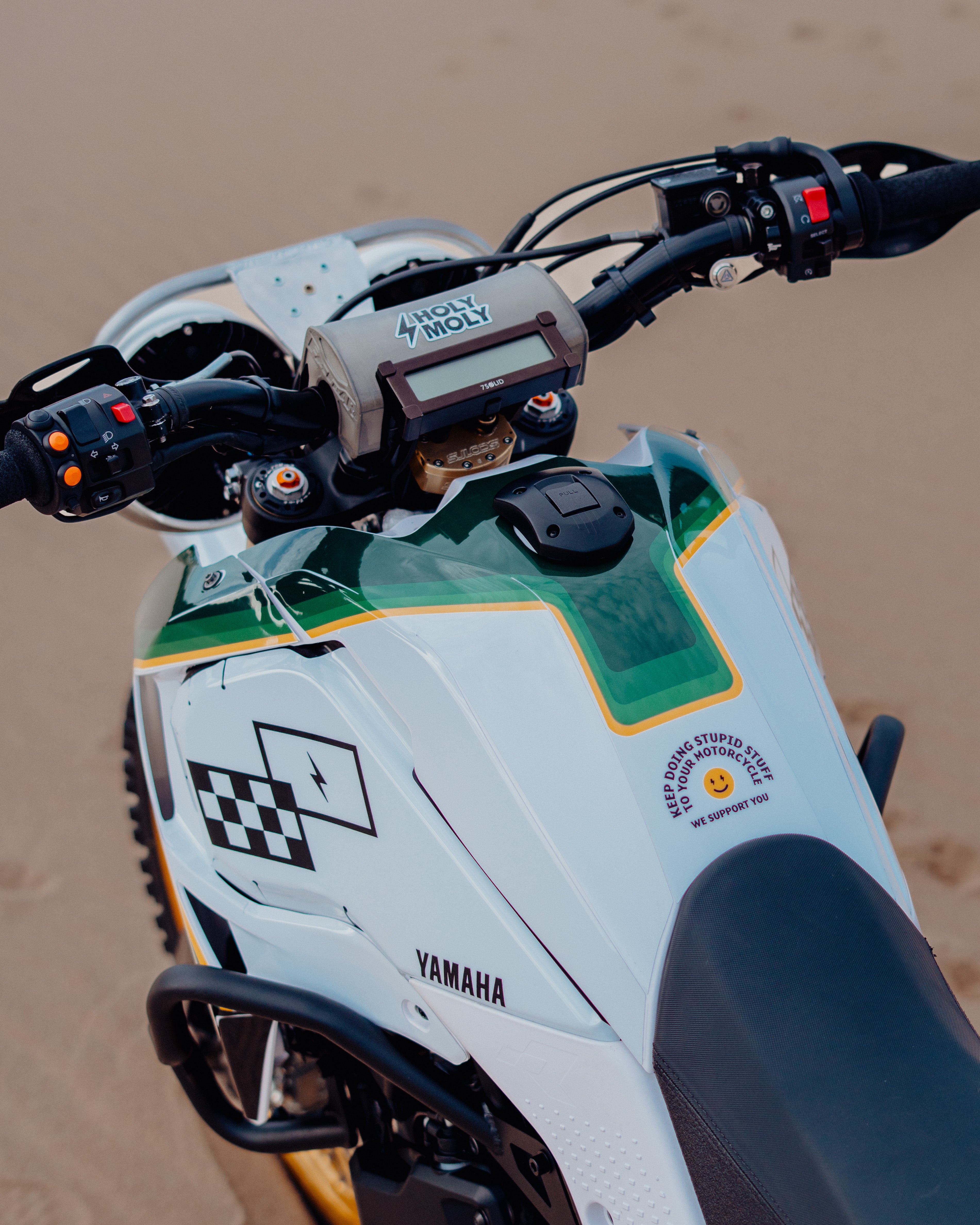 Baja kit white / green