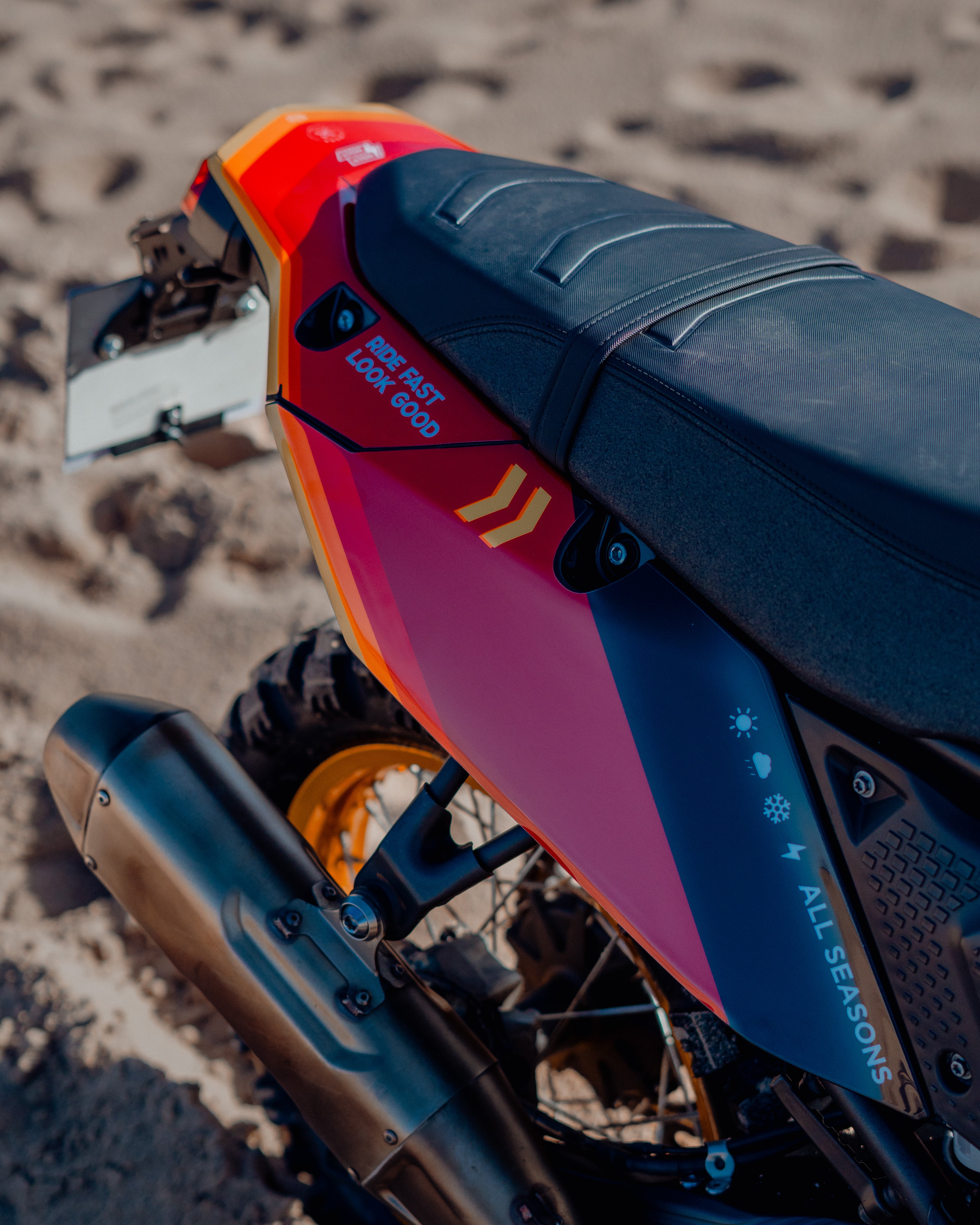 Baja kit black / red