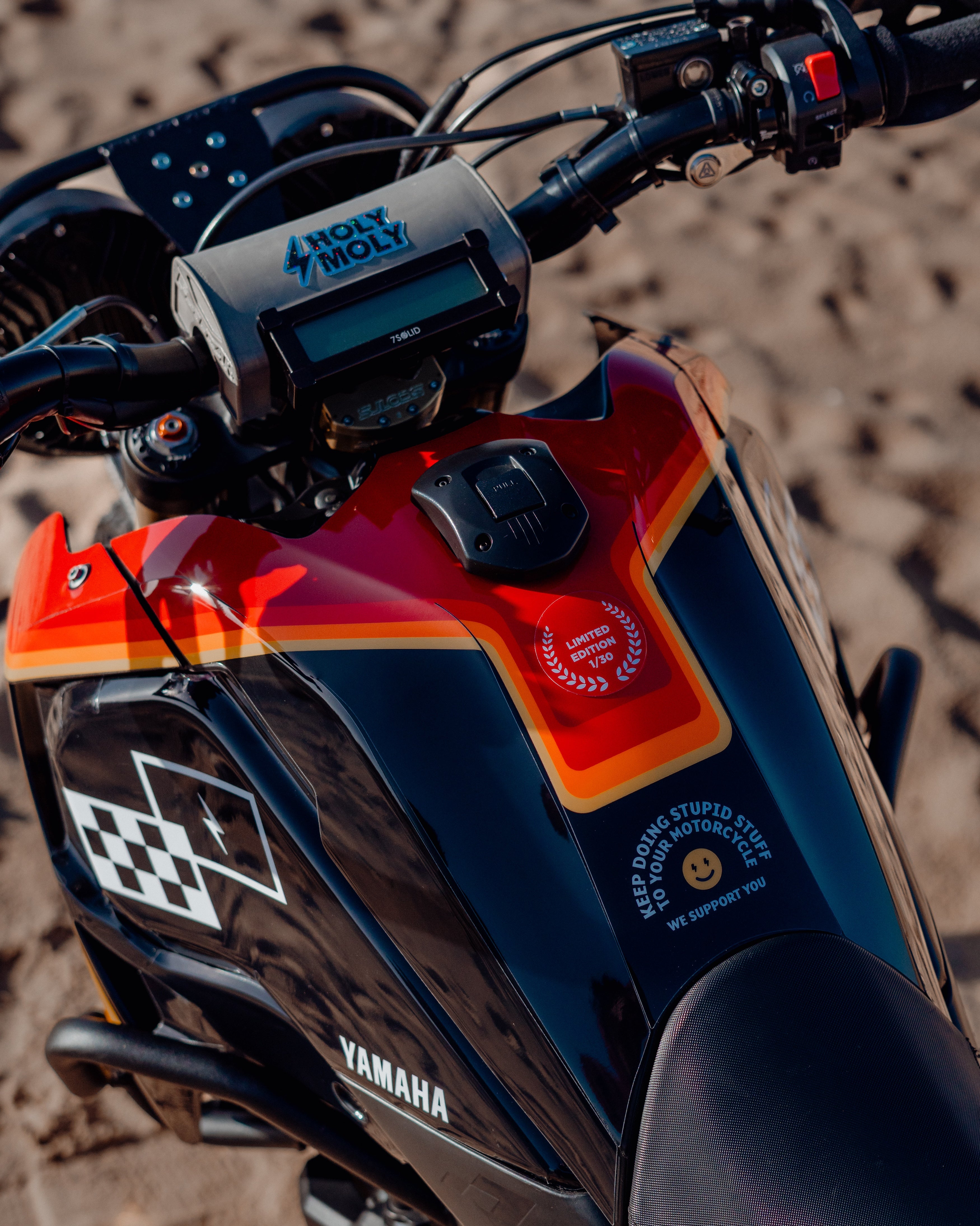 Baja kit black / red