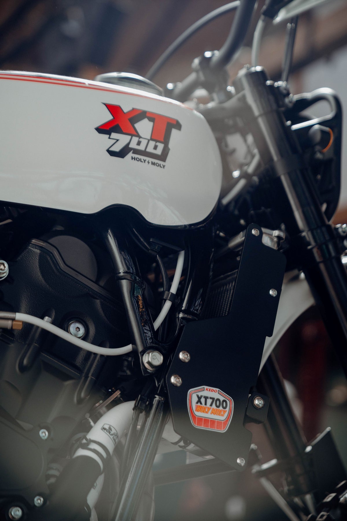 YAMAHA XT700